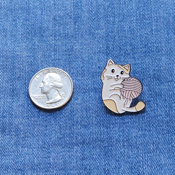2/$20 Cat and Yarn Enamel Pin - Picture 3 of 3